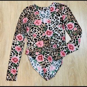⭐️5 for $25 Floral Leopard Bodysuit